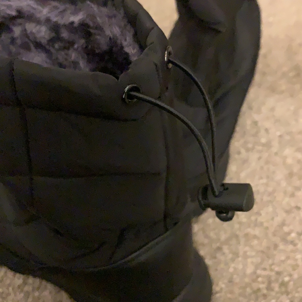 Boots - Picture 5 of 9